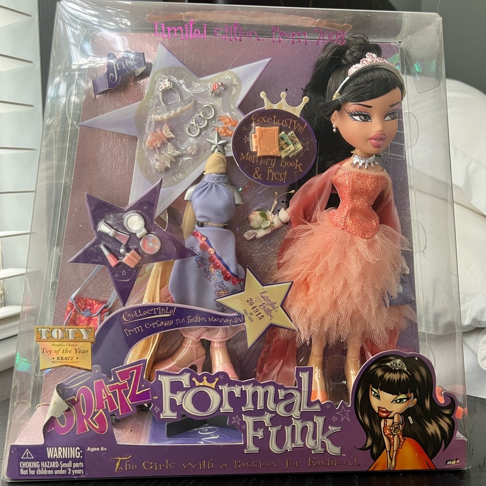 Limited Edition Prom 2003 - Jade Formal Funk Bratz Doll (204915 of 280,000)